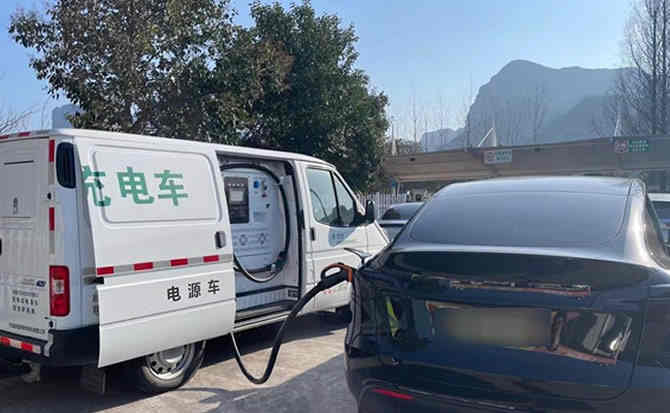 盘州汽车搭电